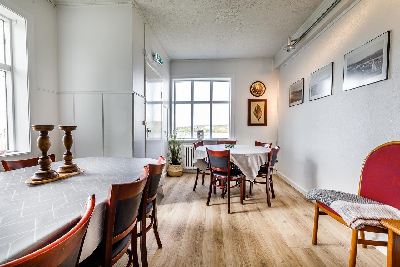 Riverside Hostel เบลินดือออส ภายนอก รูปภาพ
