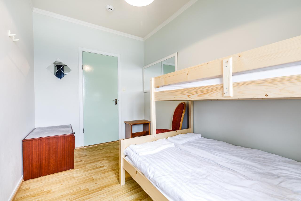 Riverside Hostel เบลินดือออส ภายนอก รูปภาพ